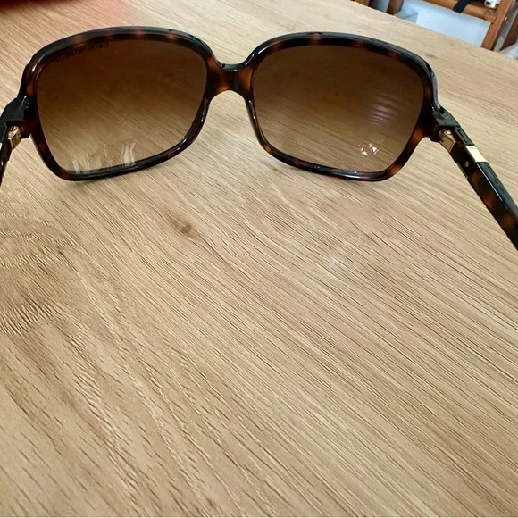 Authentic Emporio Armani Vintage Tortoise Women’s Classic Sunglasses 9685/S - Picture 3 of 11